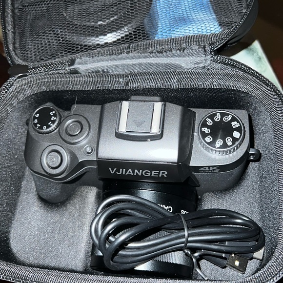 Vlogging camera - Picture 1 of 2